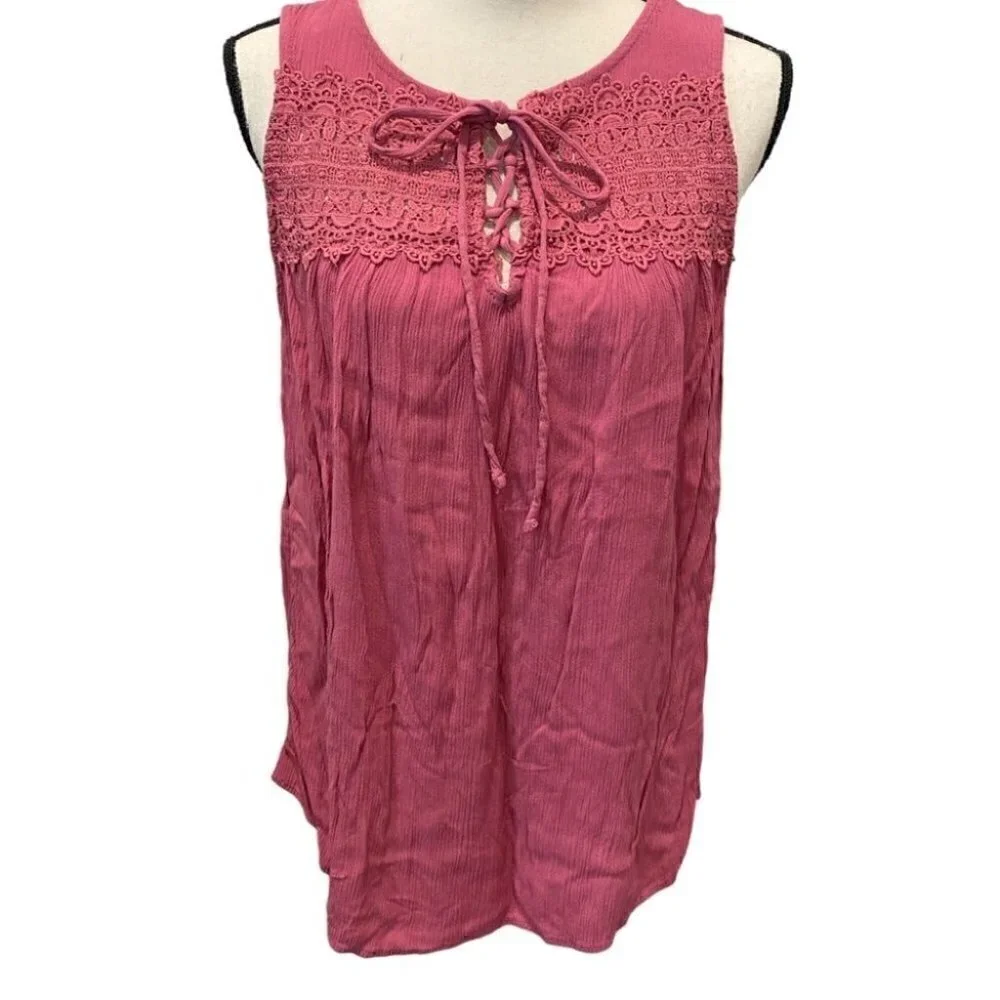 No Boundaries top